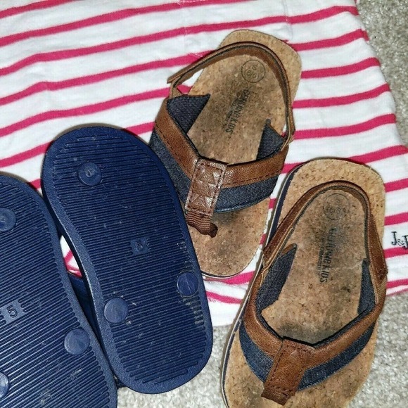 Janie & Jack 12-18 Month Tee Red White Blue Bundle 5 Flip Flops - Picture 3 of 4